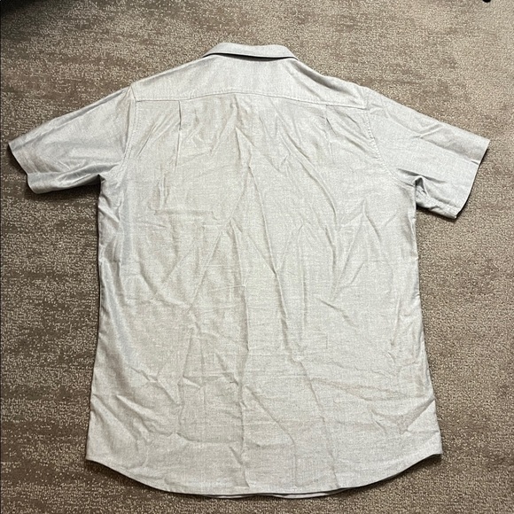 Free Fly Men’s Grey Short Sleeve Button Down Shirt Size M - Picture 8 of 8